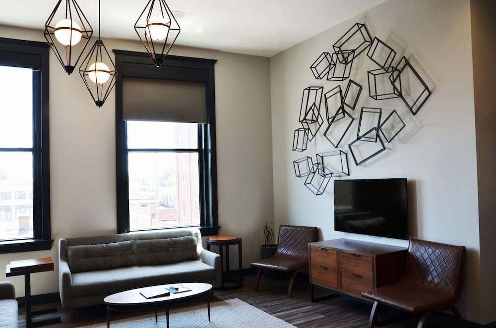 Hotel Vandivort gallery photo in Springfield, MO — image 54