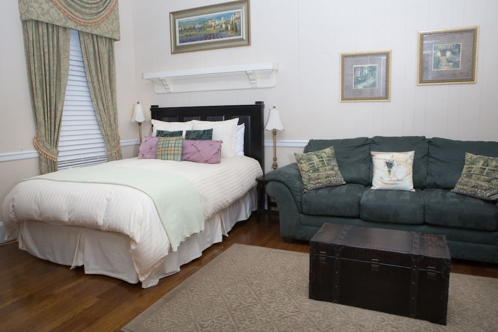 Burke Manor Inn & Pavilion gallery photo in Gibsonville, NC — image 39
