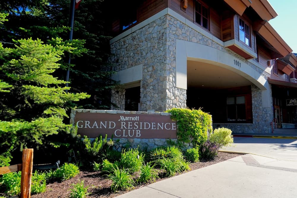 Heavenly Village Condos - Grand Residence featured exterior or lobby in South Lake Tahoe, CA — similar hotel
