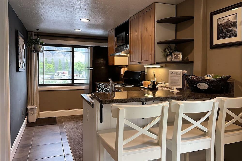 Aspenwood Manor South gallery photo in Provo, UT — image 73