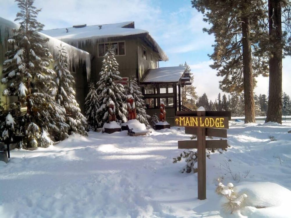 Montecito Sequoia Lodge gallery photo in Kings Canyon National Park, CA — image 38