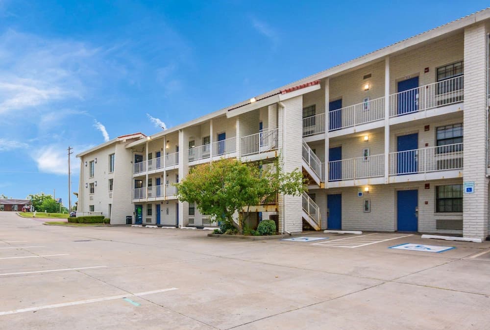 Econo Lodge featured exterior or lobby in Del City, OK — similar hotel