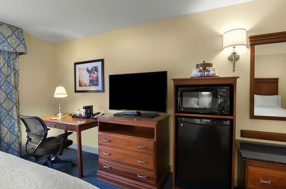 Hampton Inn Charlotte-Belmont at Montcross gallery photo in Belmont, NC — image 12