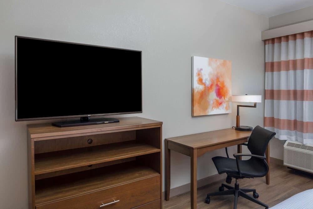 La Quinta Inn & Suites by Wyndham Perry gallery photo in Perry, GA — image 21
