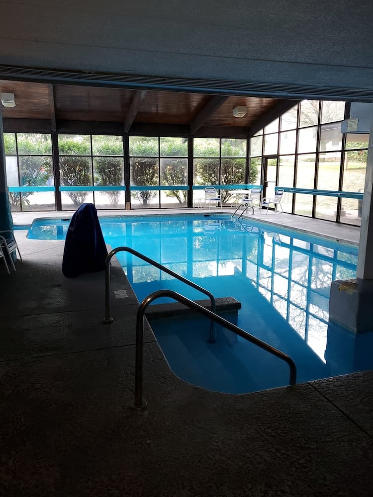 Pine Lake Resort and Banquets gallery photo in La Porte, IN — image 4