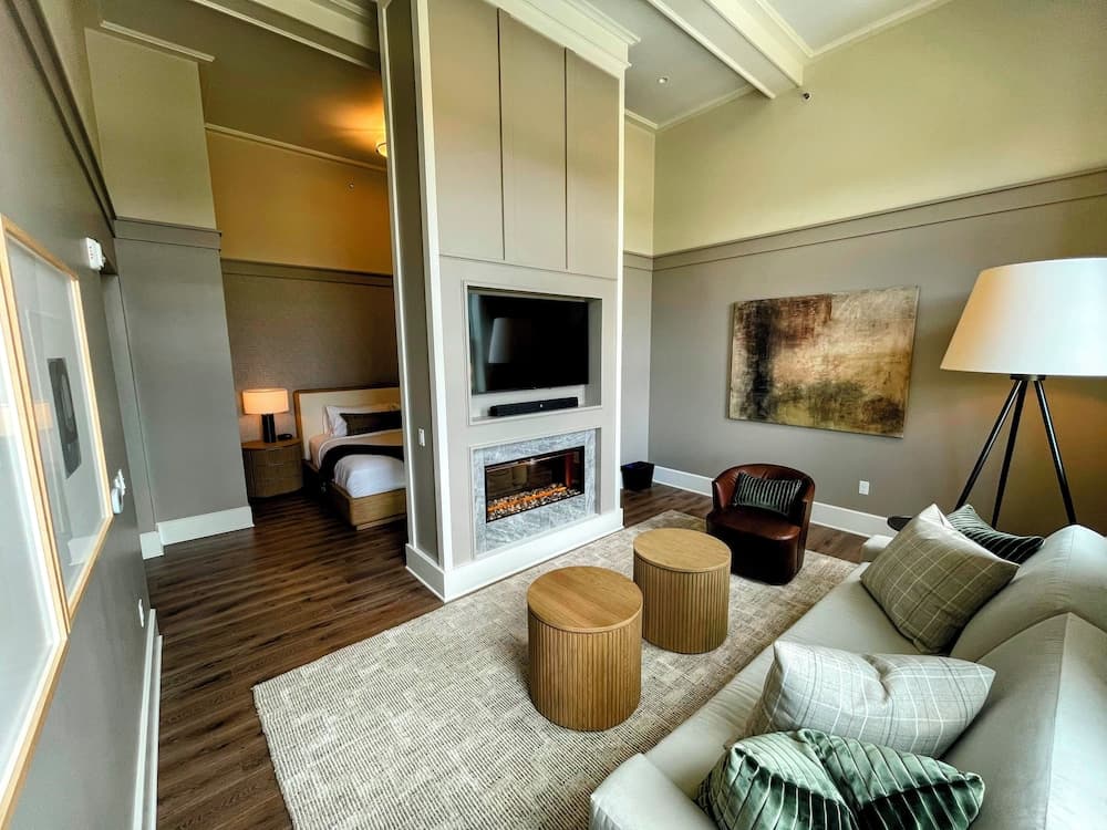 The Inn at Dayton interior in Dayton, OR — gallery photo 2