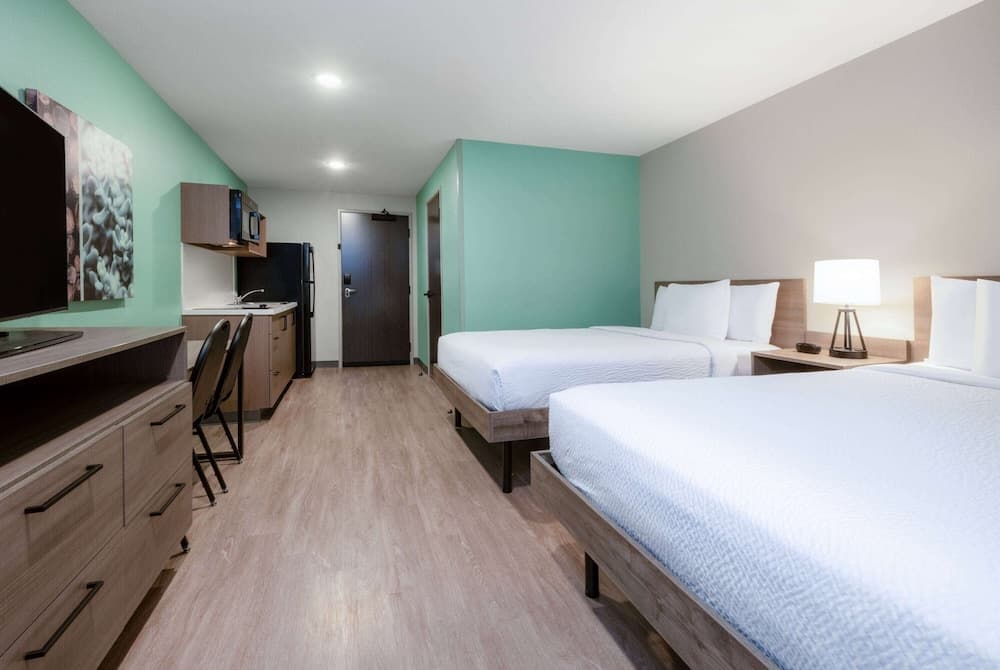 Echo Suites Extended Stay By Wyndham Johnson City Medical Cr exterior or lobby in Johnson City, TN — main listing photo