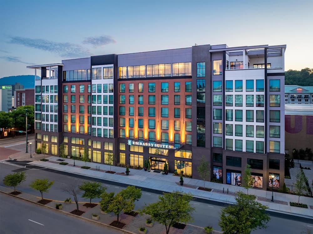 Embassy Suites By Hilton Chattanooga Downtown featured exterior or lobby in Chattanooga, TN — similar hotel