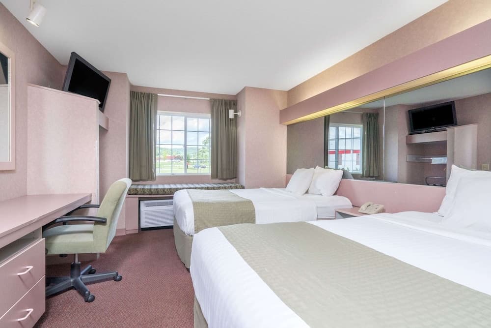 Microtel Inn by Wyndham Onalaska/La Crosse gallery photo in Onalaska, WI — image 11
