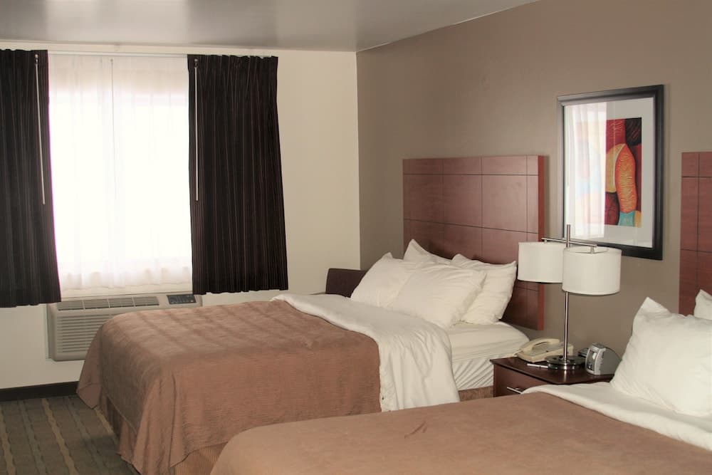 Quality Inn Thermopolis Near Hot Springs property views in Thermopolis, WY — gallery photo 3