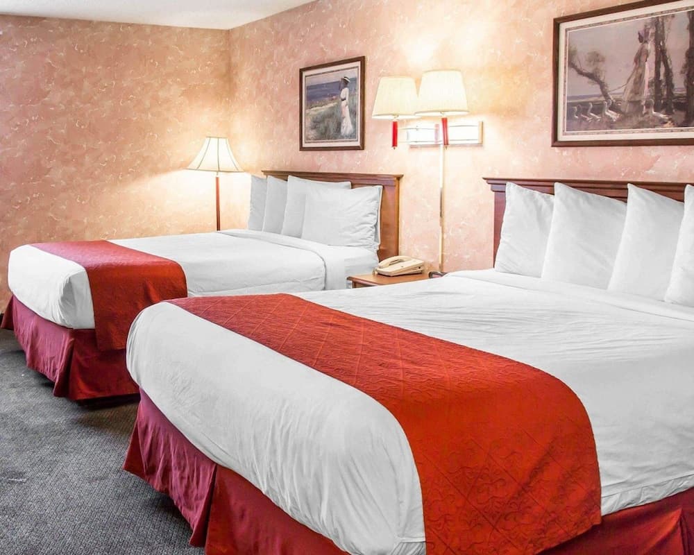 Econo Lodge Longmont East gallery photo in Longmont, CO — image 38