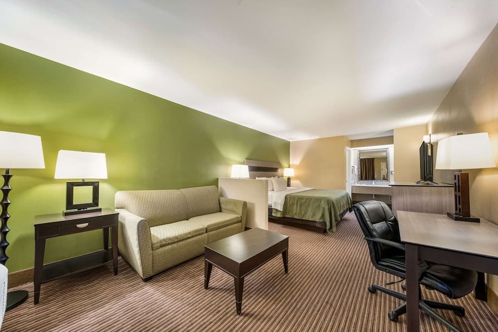 Quality Inn & Suites Garland - East Dallas gallery photo in Garland, TX — image 6