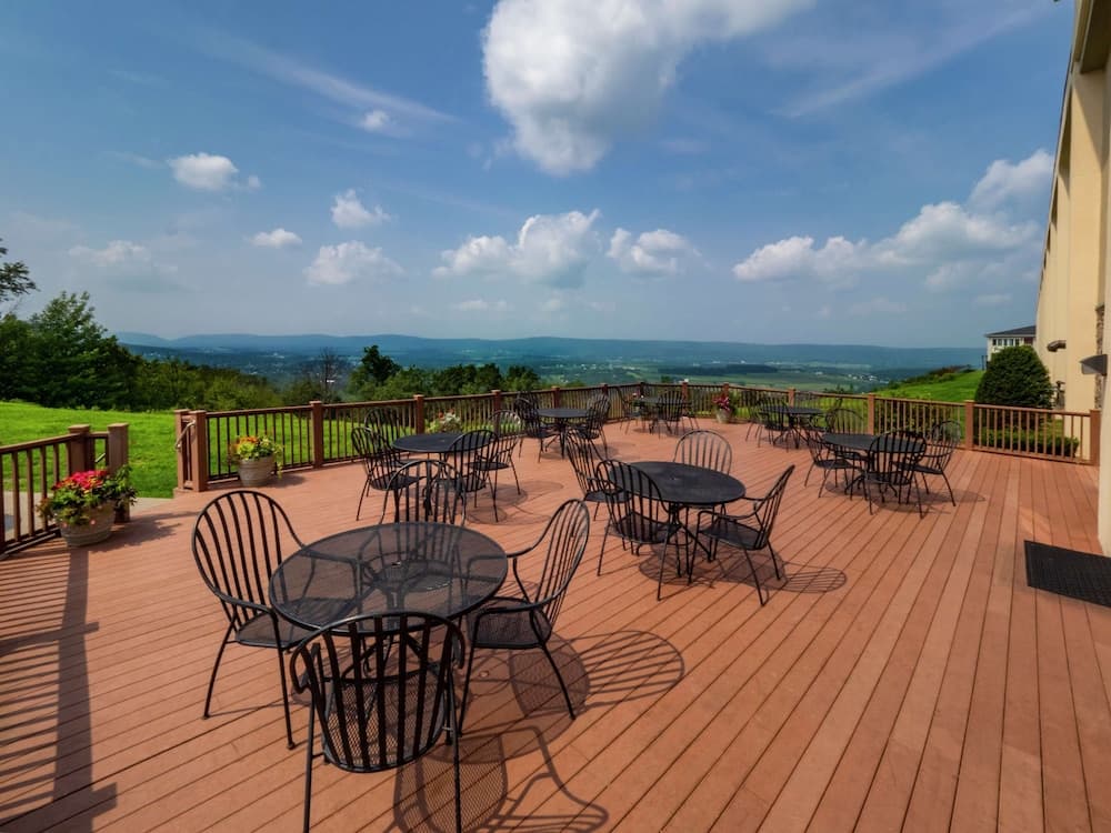 Hampton Inn Hazleton gallery photo in Sugarloaf, PA — image 8