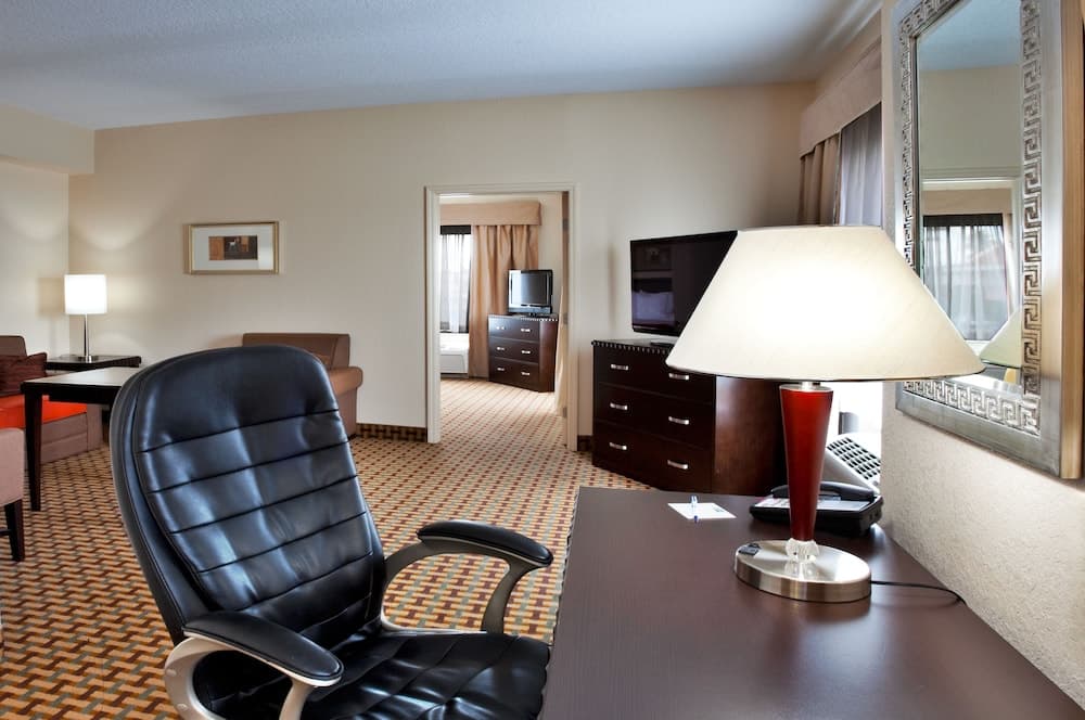 Holiday Inn Express Hotel & Suites Ocoee East by IHG property views in Orlando, FL — gallery photo 3