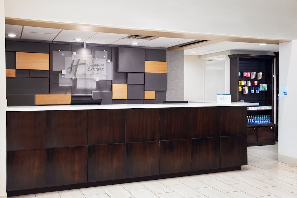 Holiday Inn Express & Suites Jacksonville SE- Med Ctr Area by IHG interior in Jacksonville, FL — gallery photo 2