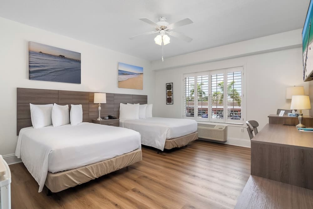 Naples Park Central Hotel gallery photo in Naples, FL — image 37