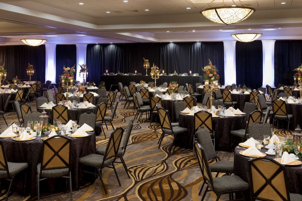 DoubleTree by Hilton Hotel Lafayette gallery photo in Lafayette, LA — image 55