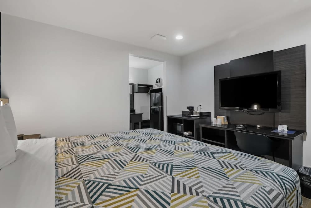 Studio 6 Suites Escondido, CA gallery photo in Escondido, CA — image 6