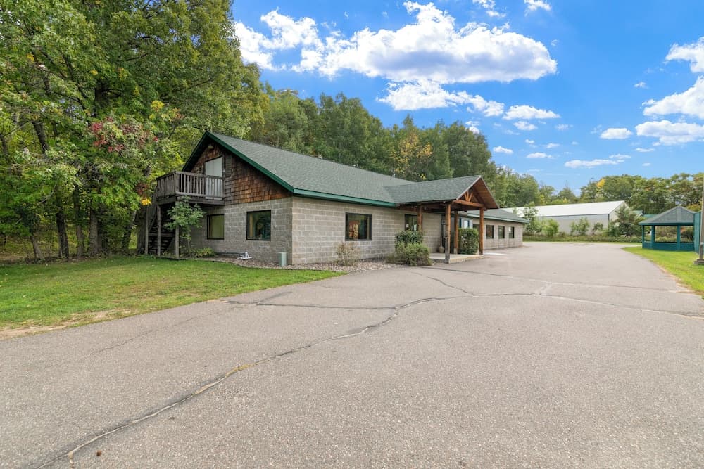 Causeway on Gull featured exterior or lobby in Nisswa, MN — similar hotel
