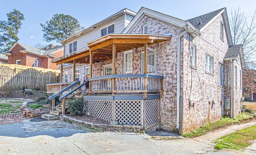 Historic Lakebottom Park Charm featured exterior or lobby in Columbus, GA — similar hotel