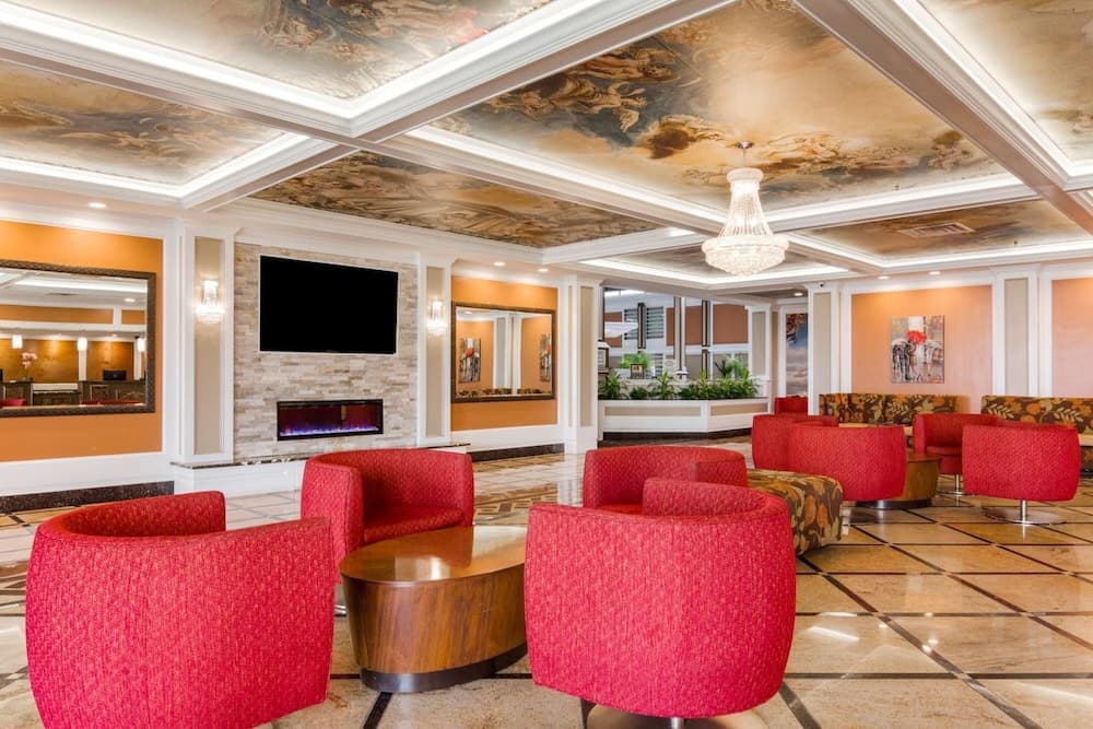 LeBossier Hotel interior in Bossier City, LA — gallery photo 2