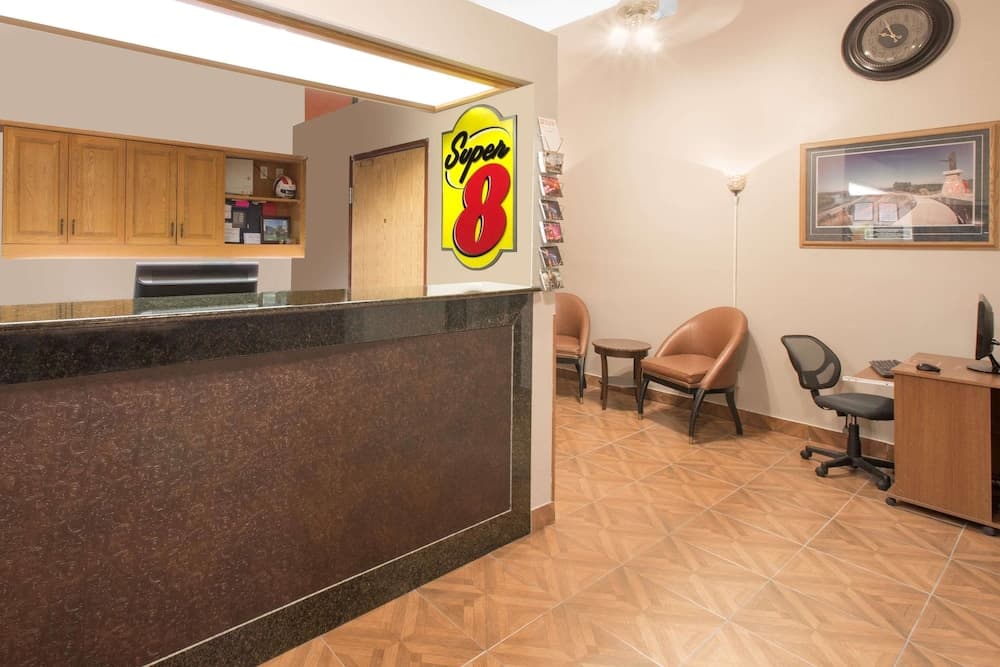 Super 8 by Wyndham Sioux City/Morningside Area property views in Sioux City, IA — gallery photo 3