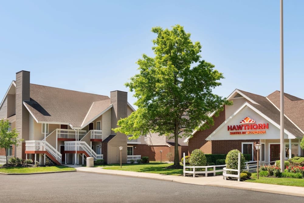 Hawthorn Suites by Wyndham Tinton Falls featured exterior or lobby in Tinton Falls, NJ — similar hotel