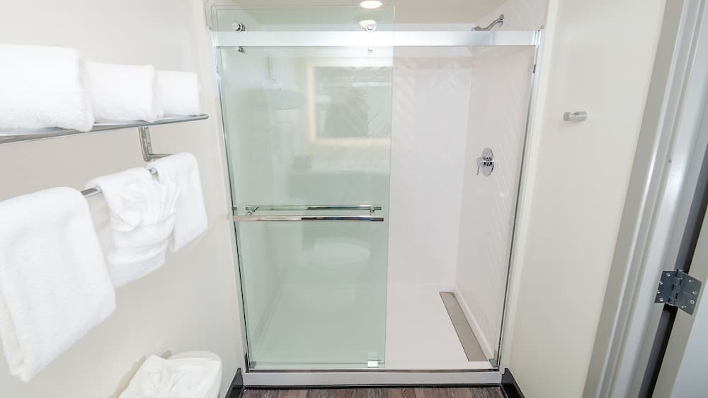 Holiday Inn Resort Panama City Beach by IHG gallery photo in Panama City Beach, FL — image 137
