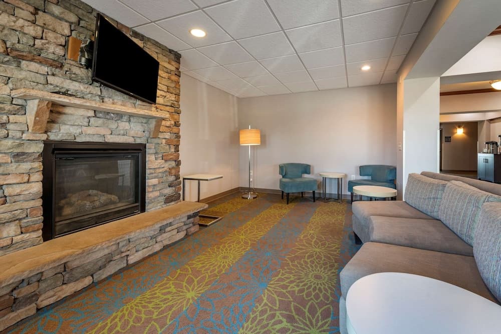 Sleep Inn & Suites Oakley I-70 property views in Oakley, KS — gallery photo 3