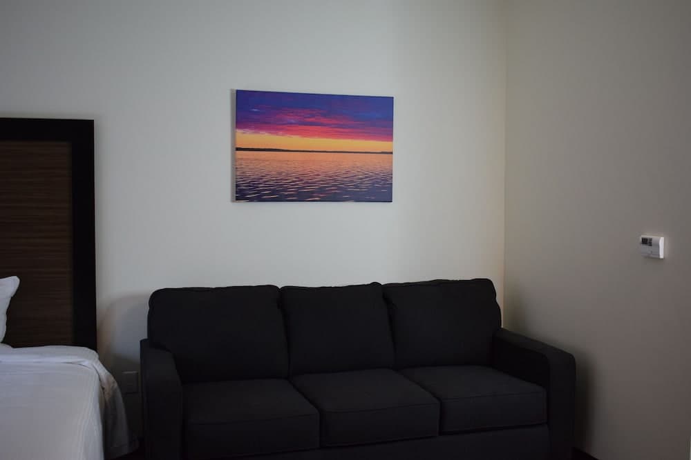 Menominee River Extended Stay Hotel property views in Marinette, WI — gallery photo 3
