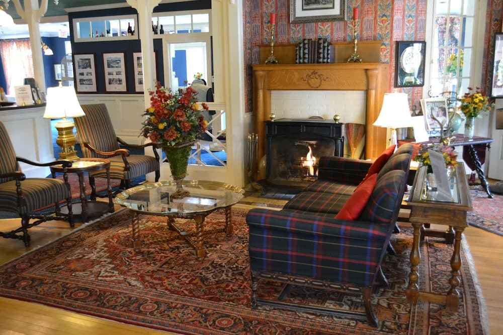 Stafford's Bay View Inn property views in Petoskey, MI — gallery photo 3