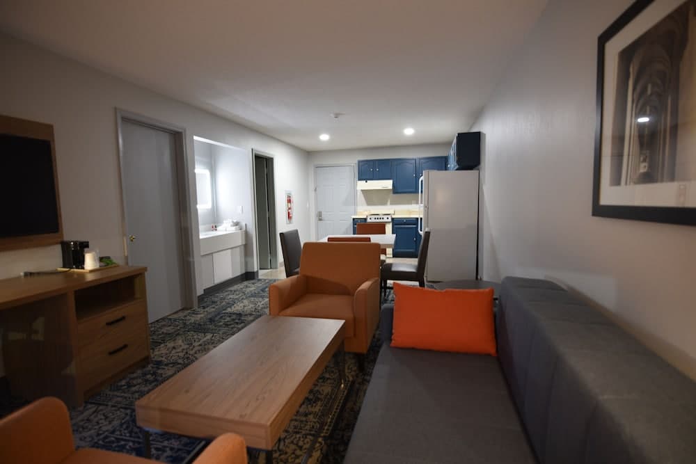 Baymont by Wyndham Pine Grove I-81 gallery photo in Pine Grove, PA — image 11