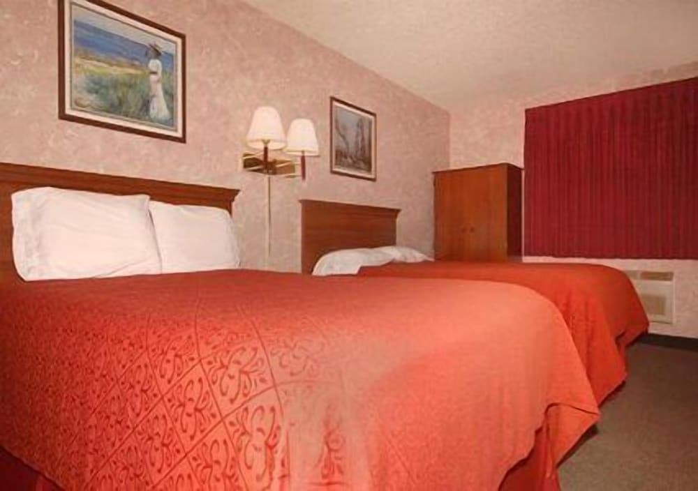 Econo Lodge Longmont East gallery photo in Longmont, CO — image 41