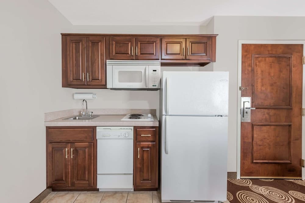Hawthorn Extended Stay by Wyndham Seville gallery photo in Seville, OH — image 17
