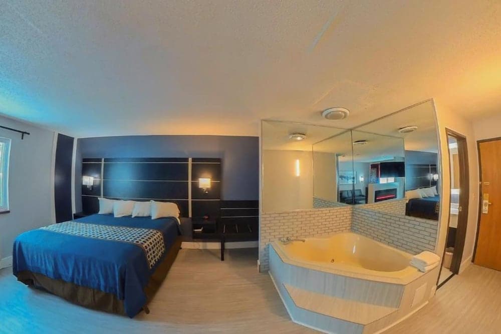 Coratel Inn & Suites by Jasper Hastings interior in Hastings, MN — gallery photo 2