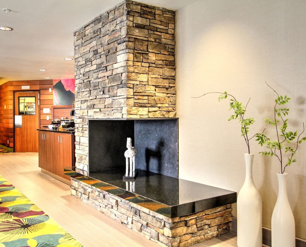 Fairfield Inn By Marriott Boise interior in Boise, ID — gallery photo 2