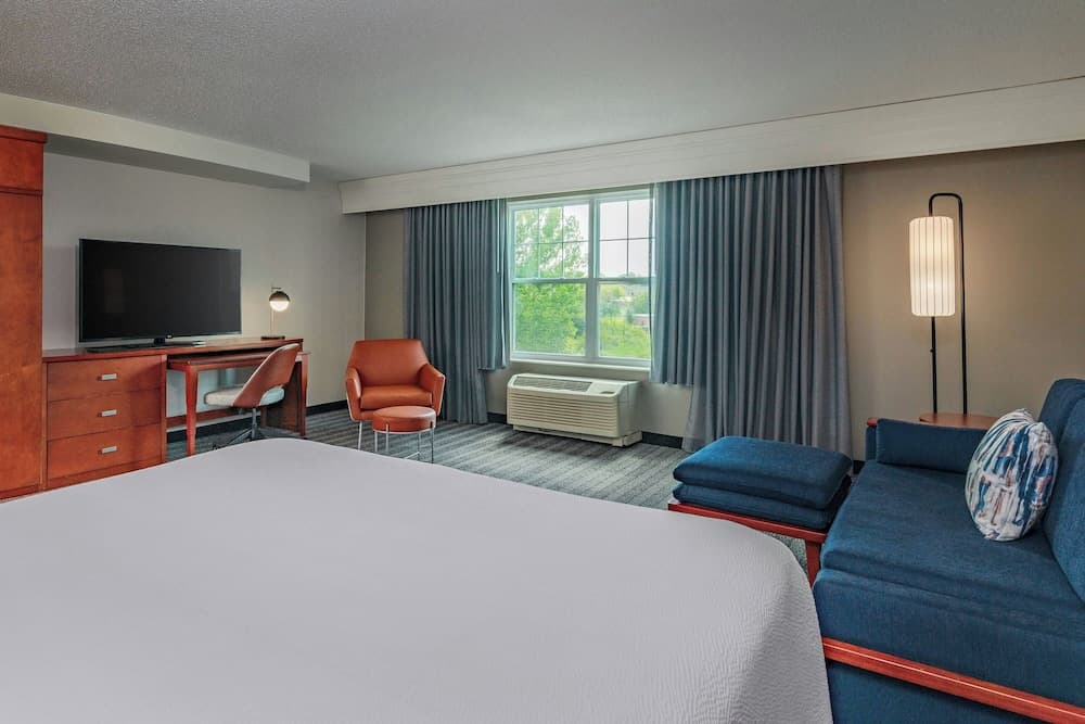 Courtyard by Marriott Hadley Amherst gallery photo in Hadley — image 5