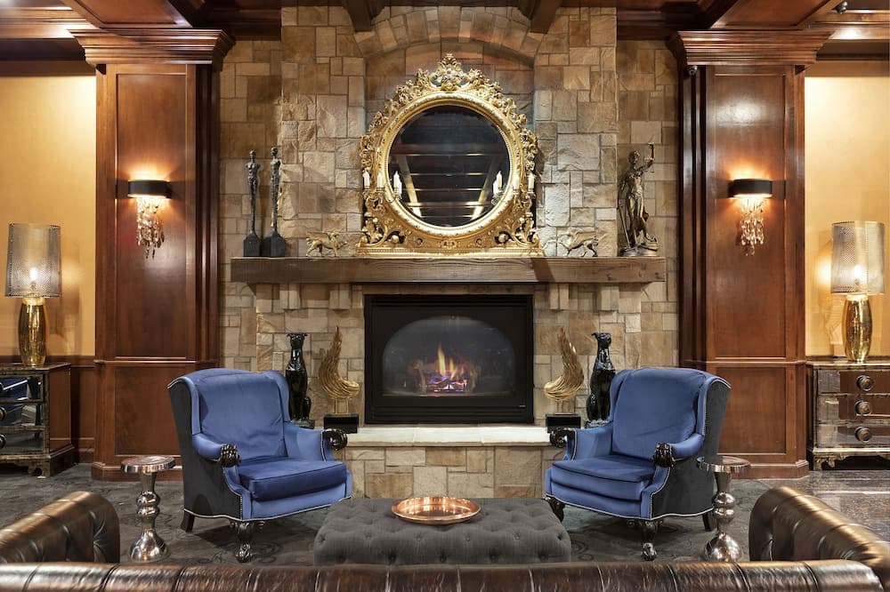 Des Lux Hotel gallery photo in Des Moines, IA — image 42
