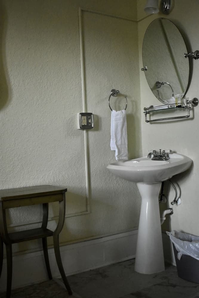 The DeLand Hotel gallery photo in DeLand, FL — image 48