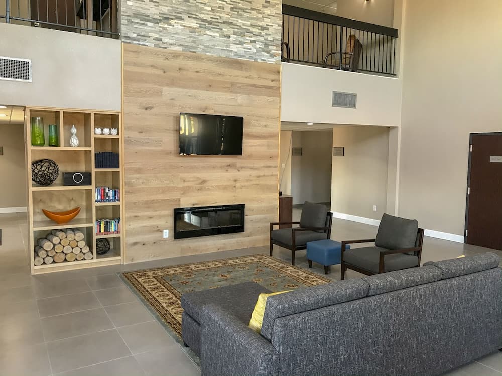 Comfort Suites Shenandoah-The Woodlands gallery photo in The Woodlands, TX — image 37