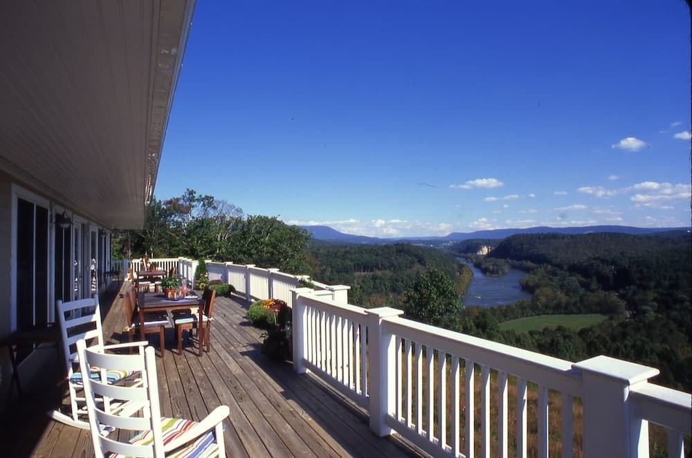 Inn at Riverbend property views in Pearisburg, VA — gallery photo 3
