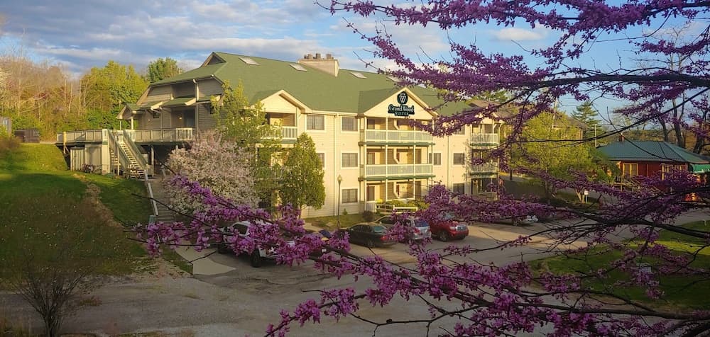 Grand Wood Suites featured exterior or lobby in Nashville, IN — similar hotel