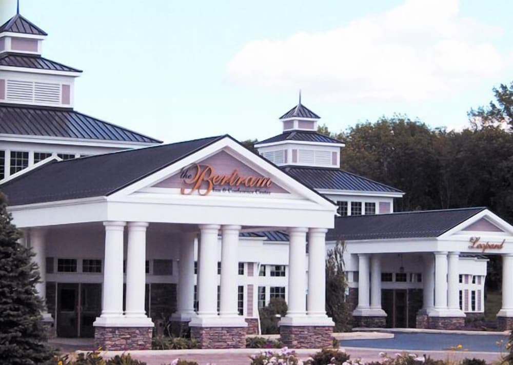 The Bertram Inn & Conf Ctr Trademark Collection by Wyndham featured exterior or lobby in Aurora, OH — similar hotel