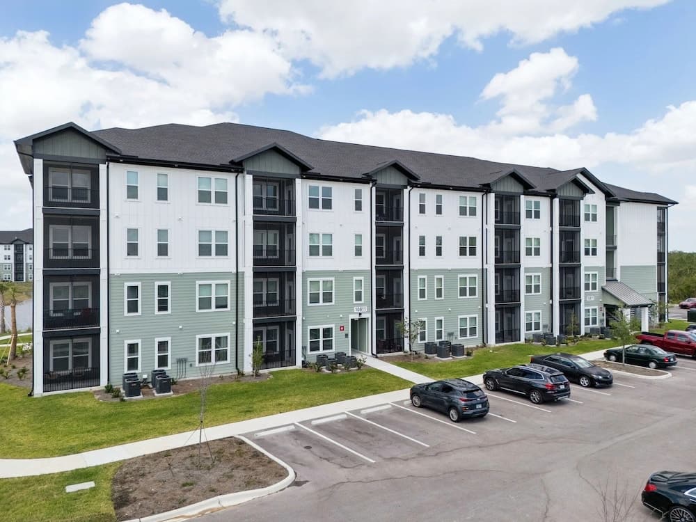 Landing Apartments Fort Myers near Olympia Pointe gallery photo in Fort Myers, FL — image 5