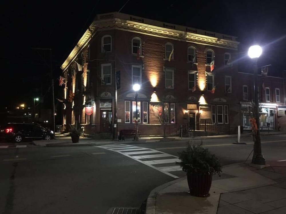The Hotel Belvidere gallery photo in Hawley, PA — image 18
