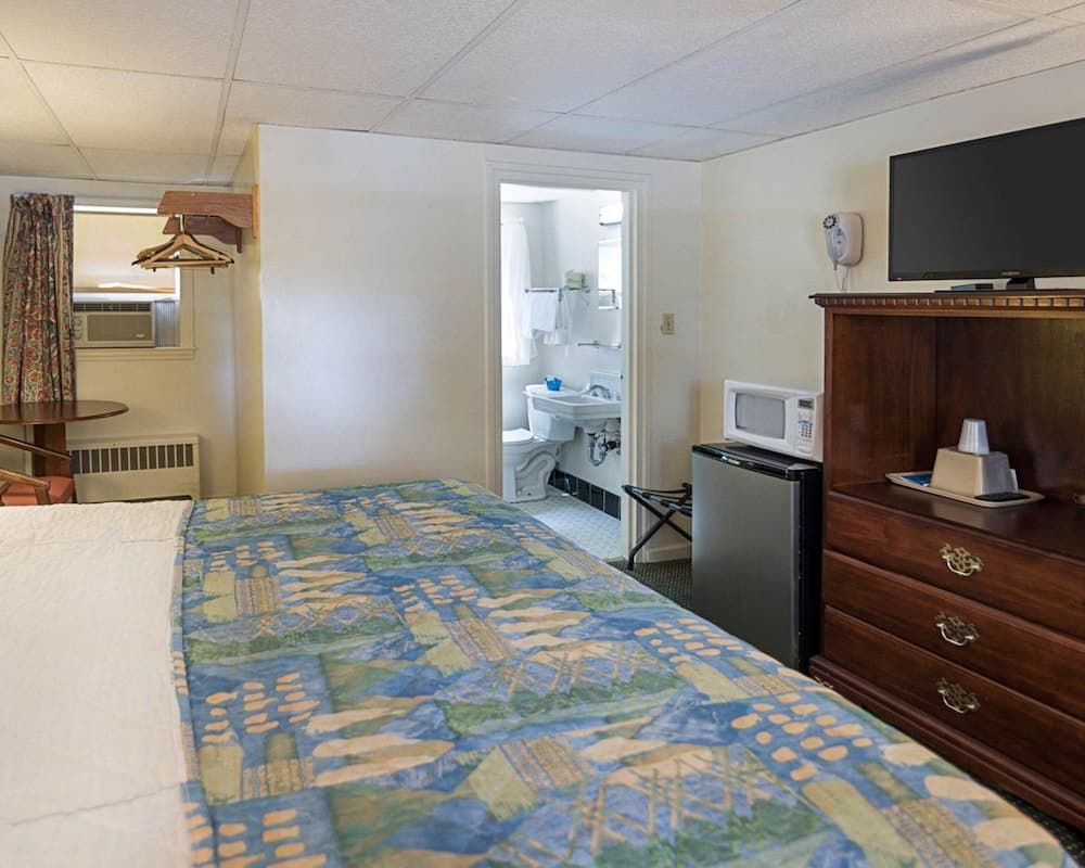 Econo Lodge gallery photo in Westminster — image 6