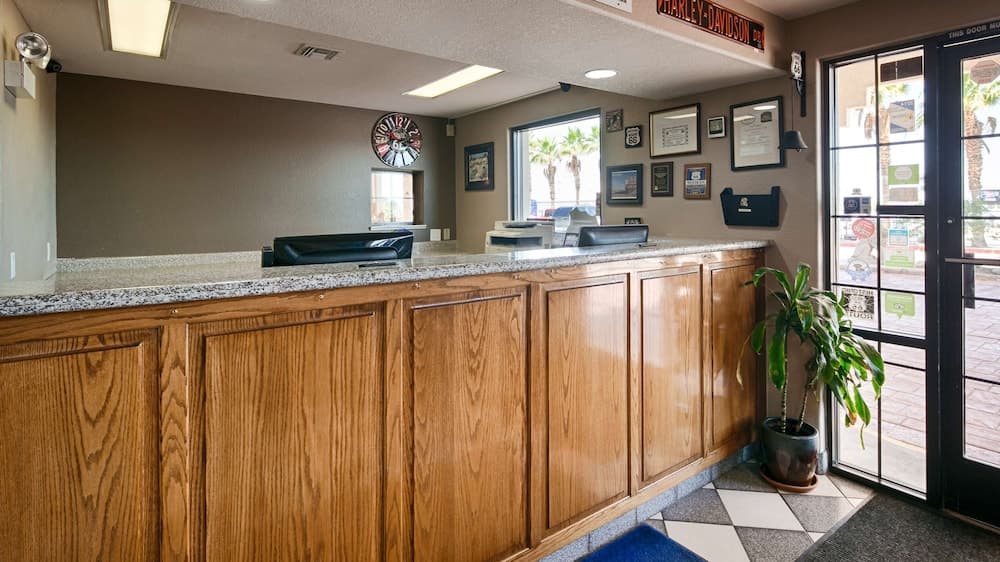 Best Western Colorado River Inn property views in Needles, CA — gallery photo 3