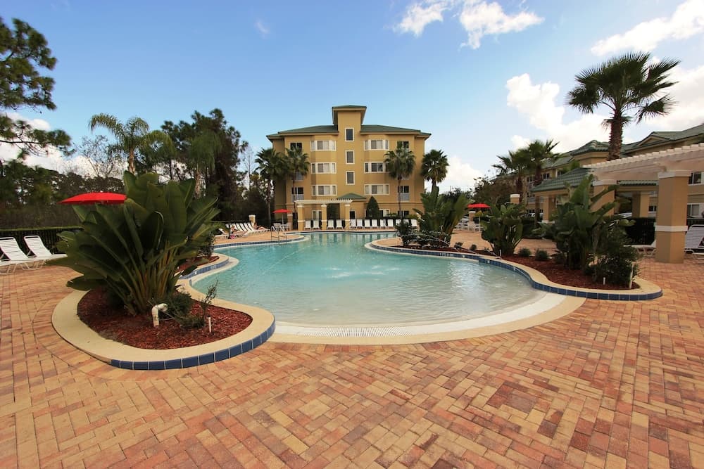 Silver Lake Resort property views in Kissimmee, FL — gallery photo 3