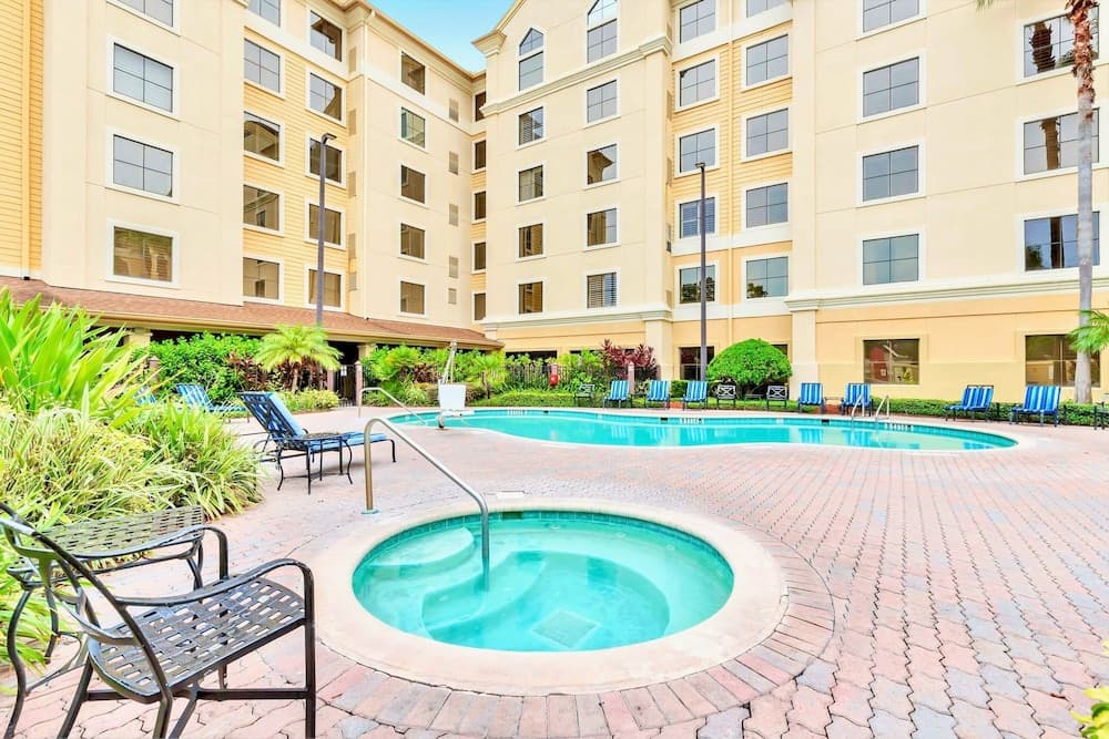 Apt Close to Universal Studios With Hot Tub, Pool! featured exterior or lobby in Orlando, FL — similar hotel