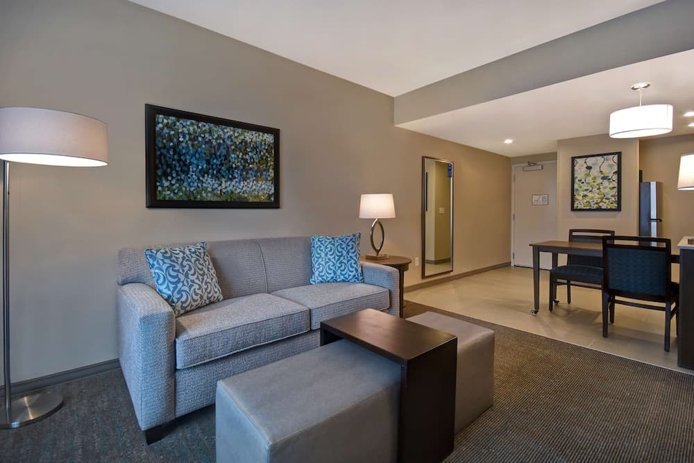 Homewood Suites by Hilton Orlando at Flamingo Crossings interior in Winter Garden, FL — gallery photo 2